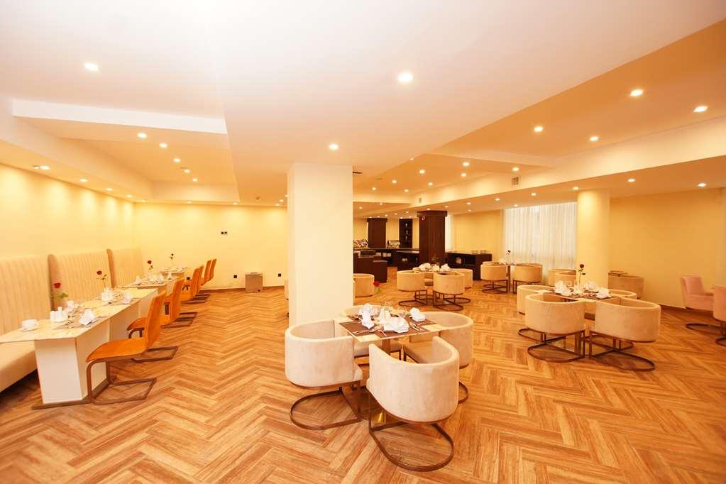 Best Western Premier Dynasty Адис Абеба Ресторант снимка